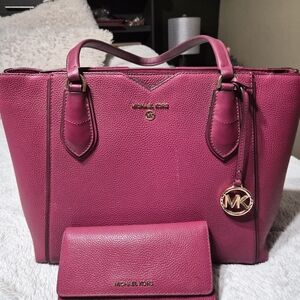 Michael Kors Pink Tote Bag and Wallet Set